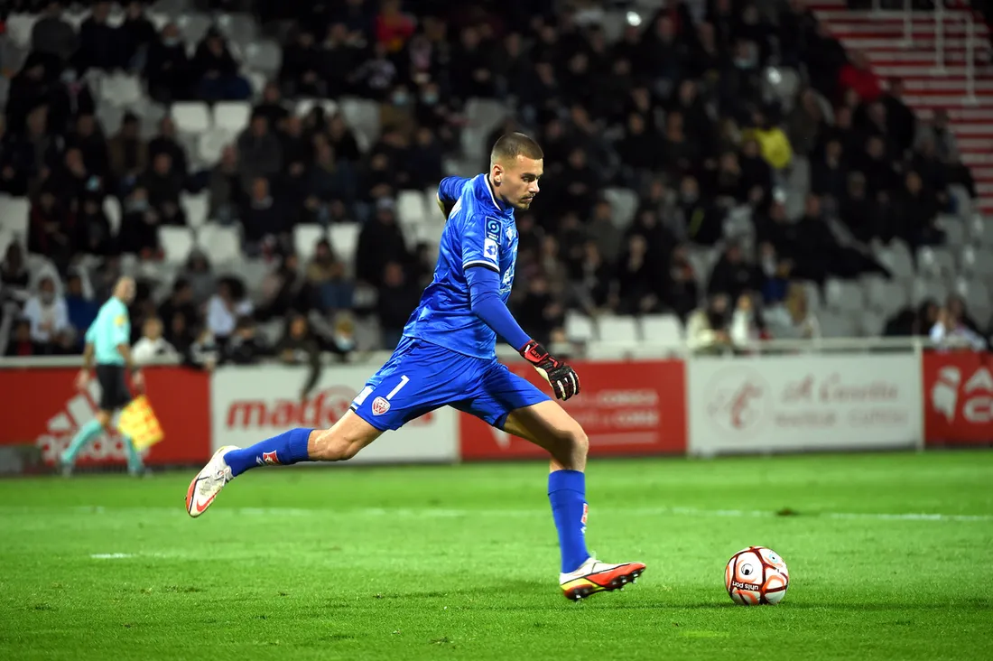 Le gardien Anthony Racioppi quitte le DFCO